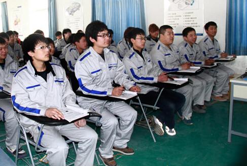 就讀職業(yè)中學(xué)未來(lái)的就業(yè)情況怎么樣?