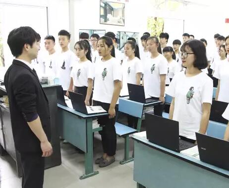 成都希望職業(yè)學(xué)校2019年招生簡(jiǎn)章,成都希望職業(yè)學(xué)校招生專(zhuān)業(yè)介紹