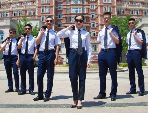 四川西南航空職業(yè)學(xué)院招生對象是什么？