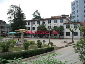 貴州省電子信息技師學(xué)院環(huán)境