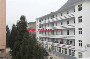 六盤水民族職業(yè)學(xué)校環(huán)境 六盤水民族職業(yè)學(xué)校環(huán)境