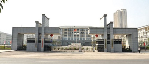 校門(mén)