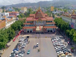瑞麗市職業(yè)中學圖片