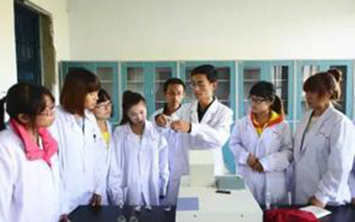 貴陽衛(wèi)校藥學(xué)服務(wù)從業(yè)人員應(yīng)具備哪些素質(zhì)
