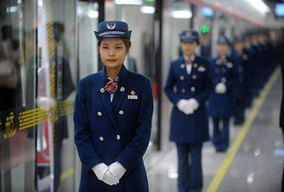 貴陽鐵路學校解析高鐵乘務(wù)員的就業(yè)優(yōu)勢