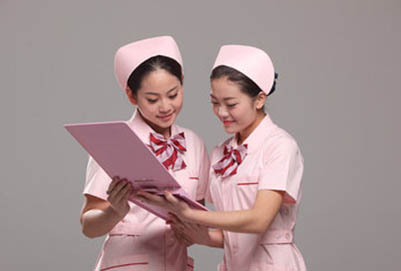 學(xué)習(xí)貴陽衛(wèi)生學(xué)校醫(yī)學(xué)檢驗專業(yè)前景如何