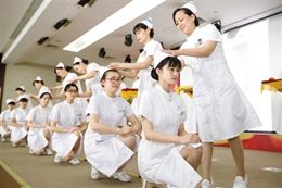 男生讀重慶衛(wèi)校護(hù)理專(zhuān)業(yè)優(yōu)勢(shì)在哪里