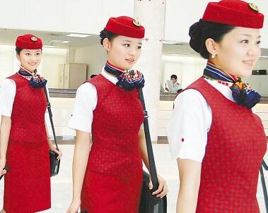 報(bào)考空乘專業(yè)需要具備哪些條件？_空乘技工學(xué)校最新招生問答