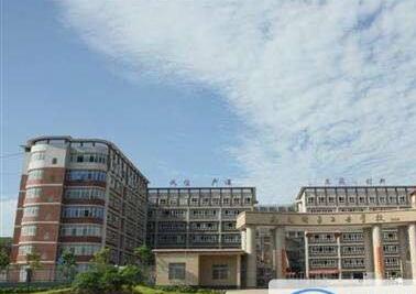 2020年廣安渝工職業(yè)技術(shù)學(xué)校招生簡(jiǎn)章_廣安渝工職業(yè)技術(shù)學(xué)校好不好?
