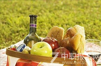 2019年成都讀營(yíng)養(yǎng)學(xué)專業(yè)好就業(yè)嗎？