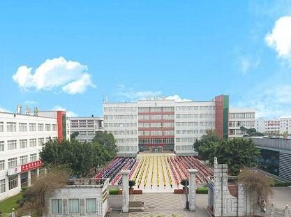 樂(lè)山市計(jì)算機(jī)學(xué)校2020年招生簡(jiǎn)章_樂(lè)山市計(jì)算機(jī)學(xué)校好不好?
