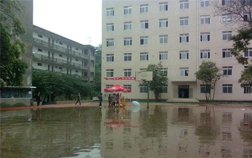 貴陽(yáng)鐵路工程學(xué)校
