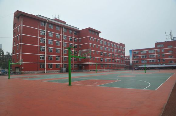 太原市信息技術(shù)學(xué)校學(xué)費、大概收費是多少
