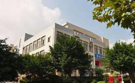 南京工業(yè)技術學校