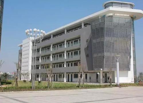 安慶樅川經(jīng)濟技術(shù)學校