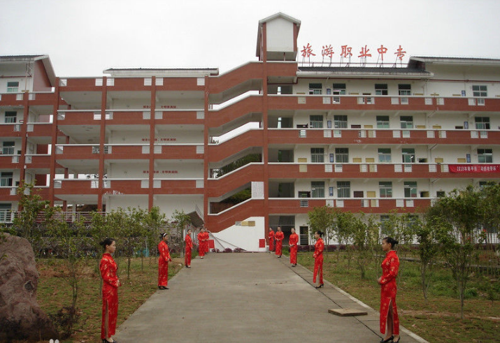 武夷山旅游職業(yè)中專(zhuān)學(xué)校宿舍環(huán)境、寢室環(huán)境