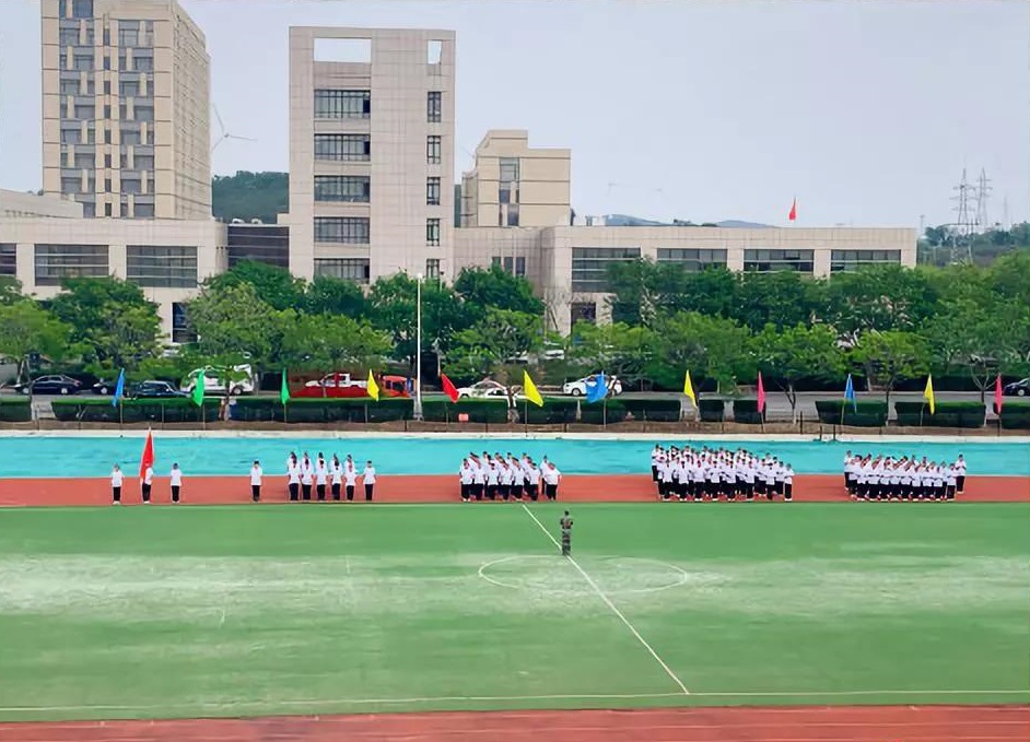 長?？h中等職業(yè)技術(shù)專業(yè)學(xué)校