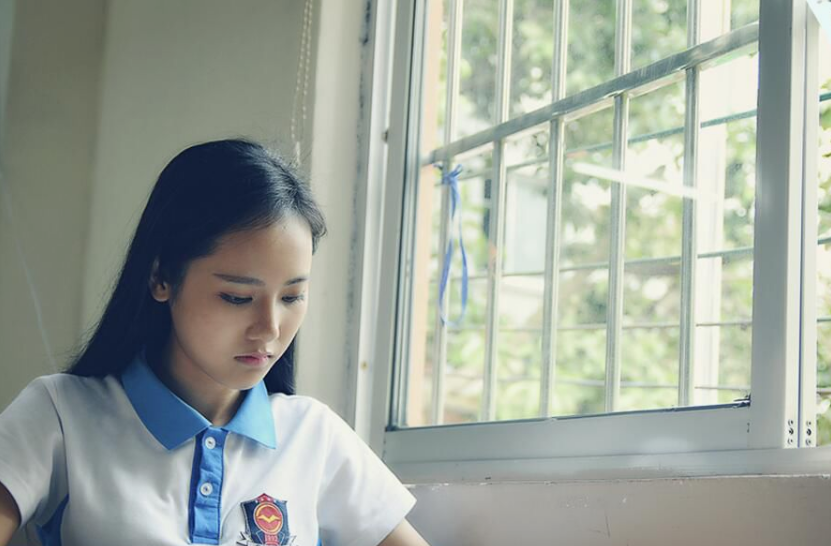 南寧商貿(mào)學校主要開設的專業(yè)有：民航服務、高鐵乘務、地鐵安檢、學期教育、汽車運用與維修