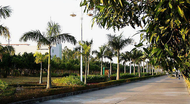 廣西工貿(mào)職業(yè)技術(shù)學(xué)校