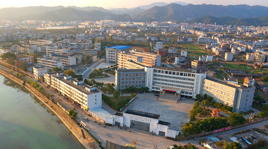 長汀職業(yè)中專學(xué)校學(xué)費(fèi)、大概收費(fèi)是多少