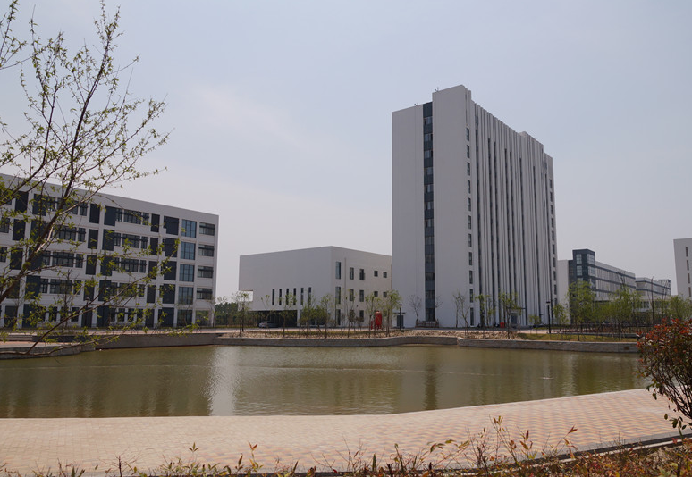 興安師范學(xué)校