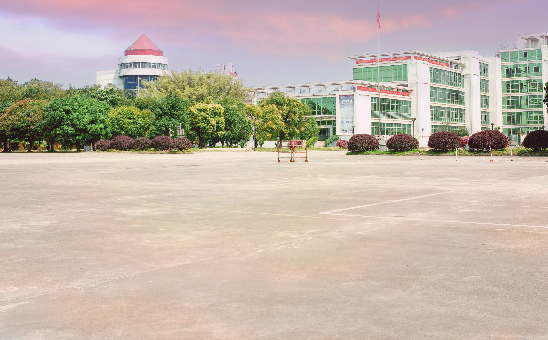 柳州市汽車(chē)運(yùn)輸技工學(xué)校