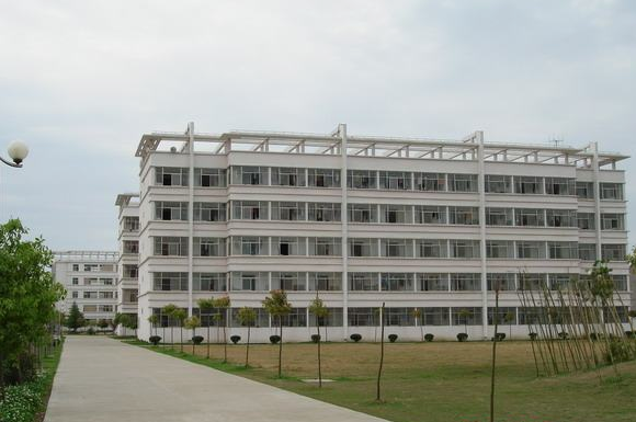 桂林風(fēng)帆旅游學(xué)校