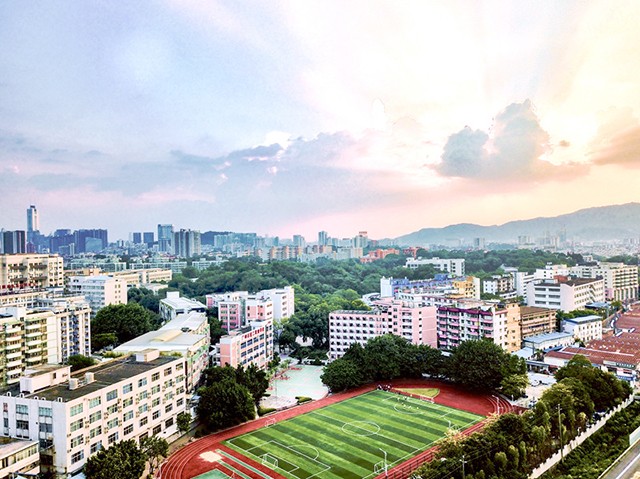 廣州市輕工職業(yè)學校學費多少、學校收費標準