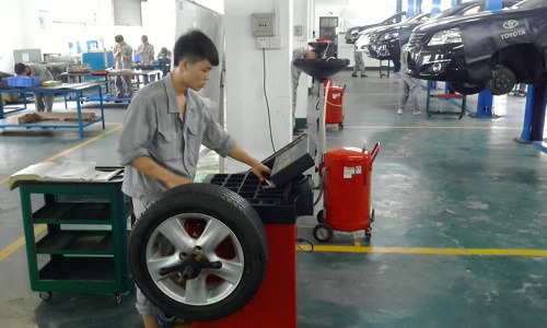 貴州汽修學(xué)校汽車(chē)美容專(zhuān)業(yè)就業(yè)前景怎么樣？