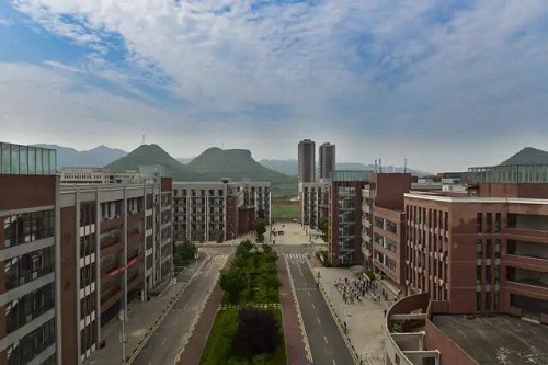 貴陽(yáng)電子職業(yè)學(xué)校的重點(diǎn)專業(yè)是什么