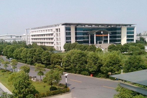 貴州省貴陽(yáng)行知科技職業(yè)學(xué)校宿舍條件如何