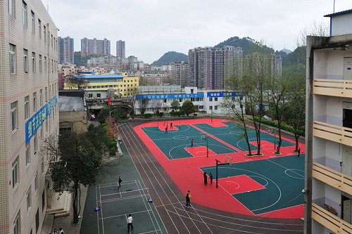 貴陽(yáng)鐵路工程學(xué)校的宿舍條件如何