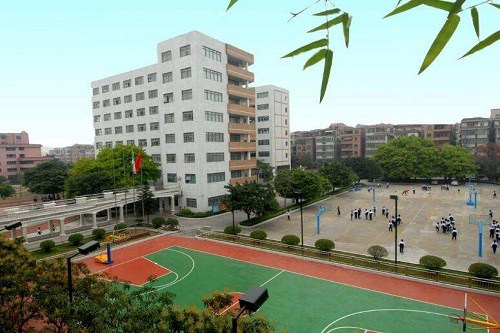 花溪區(qū)職業(yè)教育中心學費多少錢