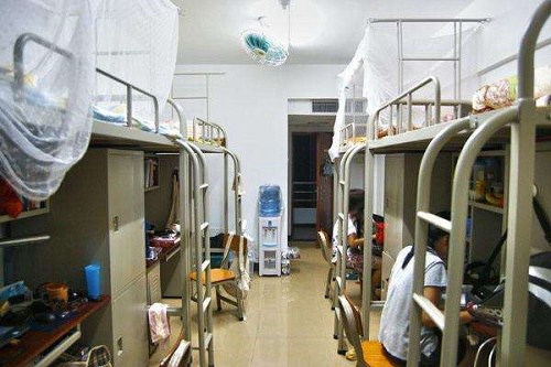 興義民族師范學院宿舍是幾人間