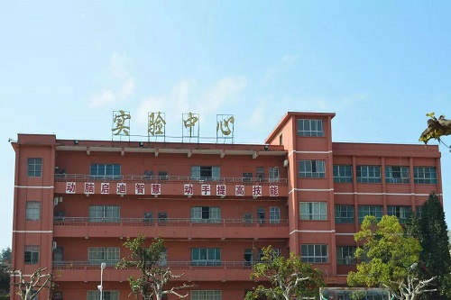 報考貴州省經(jīng)濟學校有哪些條件