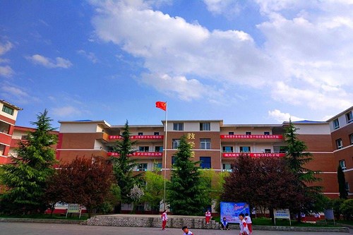 2022年開陽縣職業(yè)技術學校招生要求是什么