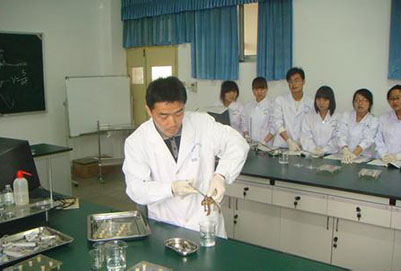 貴陽護士學(xué)校師資好不好