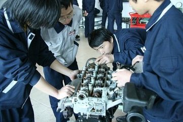 貴陽汽修學(xué)校的辦學(xué)宗旨和辦學(xué)理念介紹