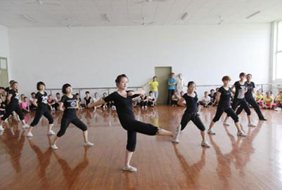 貴陽(yáng)幼師學(xué)校：幼師應(yīng)具備哪些職業(yè)素質(zhì)