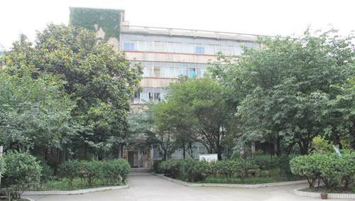 貴州交通技師學(xué)院(貴州省交通運(yùn)輸學(xué)校)優(yōu)美環(huán)境4