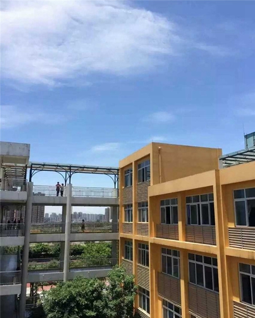 成都市建筑職業(yè)中專學(xué)校圖片、照片