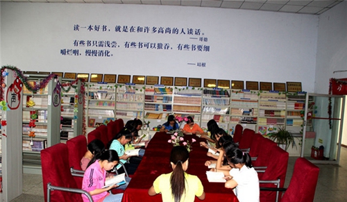 四川航天技師學(xué)院圖片、照片