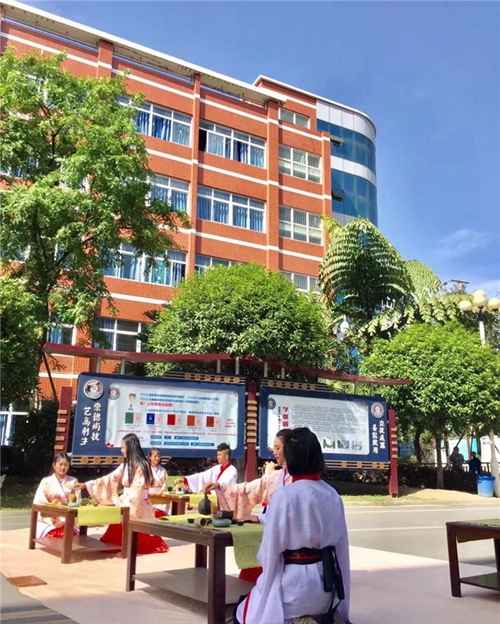 成都市機(jī)械高級技工學(xué)校圖片、照片