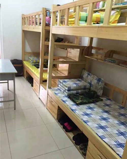成都機電工程學校寢室圖片