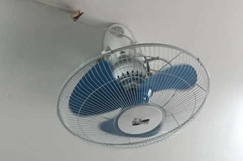 成都機電工程學校寢室圖片