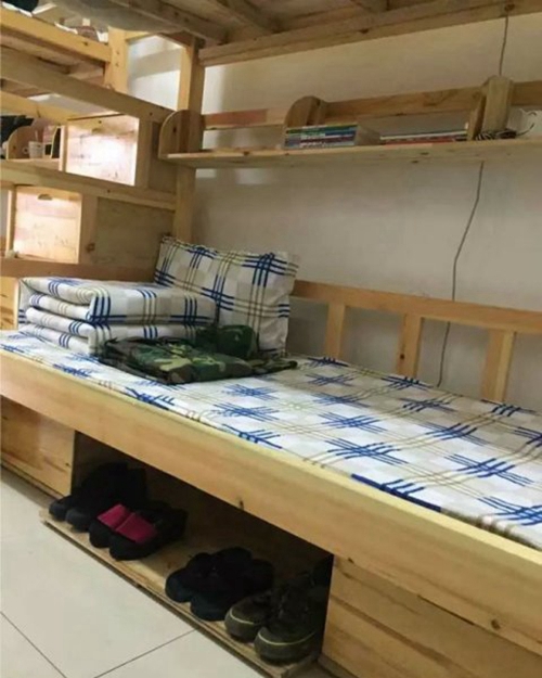 成都機電工程學校寢室圖片