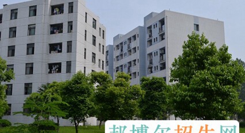 四川紅十字衛(wèi)生學(xué)校圖片、照片