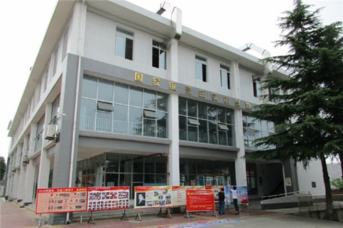 四川省綿陽(yáng)職業(yè)技術(shù)學(xué)校圖片、照片