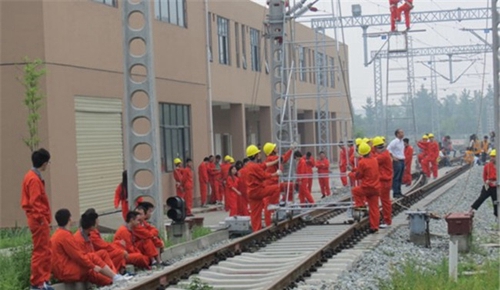 內(nèi)江鐵路機(jī)械學(xué)校圖片、照片