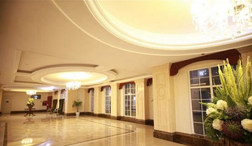 四川西南航空職業(yè)學(xué)院圖書館內(nèi)堂圖片